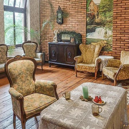 Cozy Home In Raciaski Mlyn With Kitchen Raciaz Екстер'єр фото